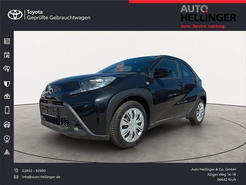 Schwarz Gebraucht 2024 Toyota Aygo X Business Edition SUV | 16.990 € (Etwas zu teuer) - Bild 1/4