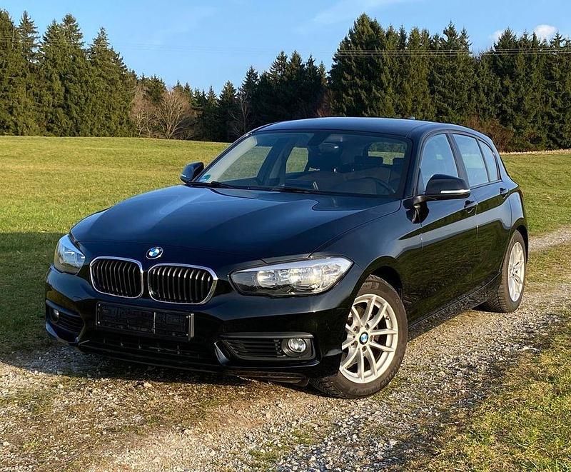 Gebraucht BMW 120 Advantage 185 PS (136 kW) 2017 Schwarz Kleinwagen