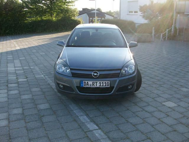 Gebraucht Opel Astra 105 PS (77 kW) 2005 Grau metallic Limousine