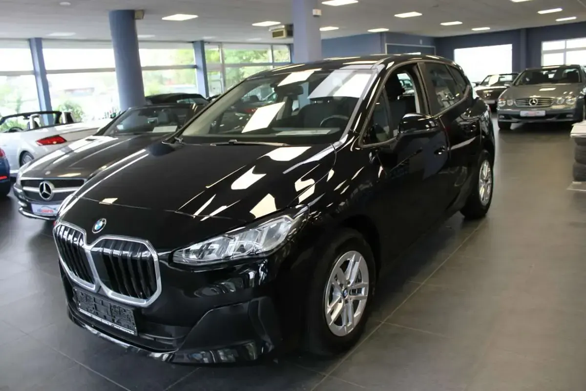 Gebraucht BMW 218 136 PS (100 kW) 2023 Schwarz Coupé