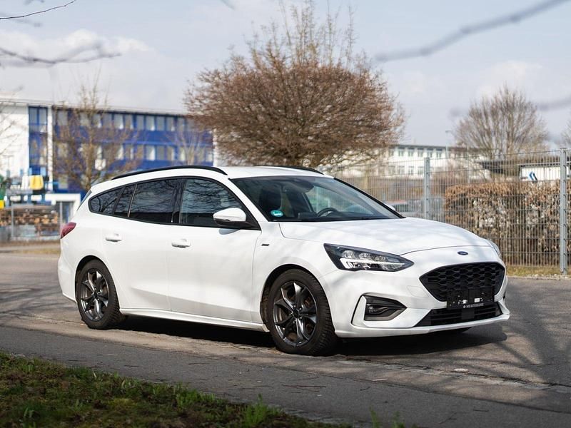 Gebraucht Ford Focus ST-Line 150 PS (110 kW) 2020 Weiß Kombi