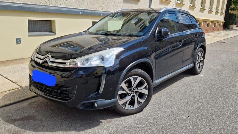 Schwarz Gebraucht 2015 Citroën C4 Aircross SUV | 7.850 € - Bild 1/4