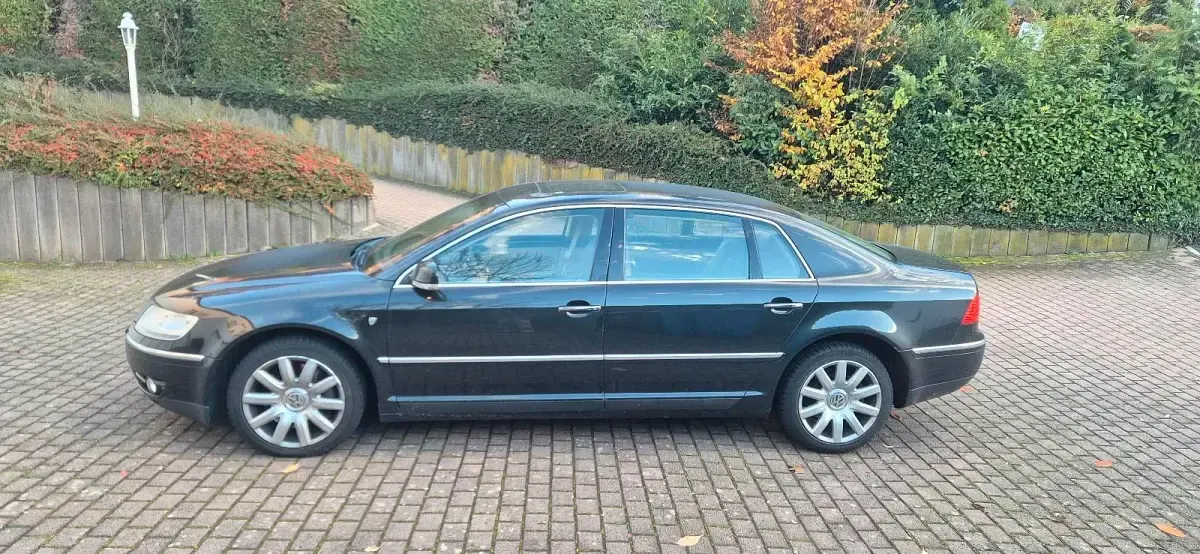 Second-hand VW Phaeton Individual 334 CP (245 kW) 2007 Negru Berlinǎ