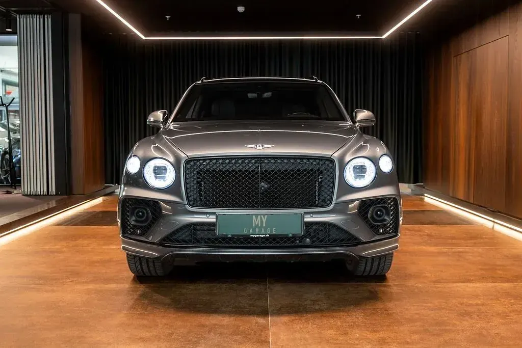 Gebraucht Bentley Bentayga 551 PS (405 kW) 2021 Grau SUV