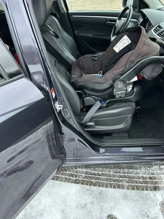Gebraucht Suzuki Swift X-TRA 94 PS (69 kW) 2015 Schwarz Kleinwagen