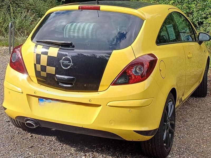 Gebraucht Opel Corsa 101 PS (74 kW) 2010 Gelb Kleinwagen