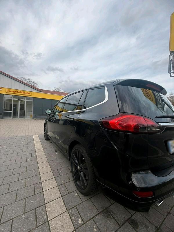 Gebraucht Opel Zafira 165 PS (121 kW) 2013 Schwarz Van / Kleinbus