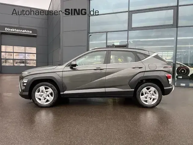 Neu Hyundai Kona 139 PS (102 kW) 2026 Grau SUV