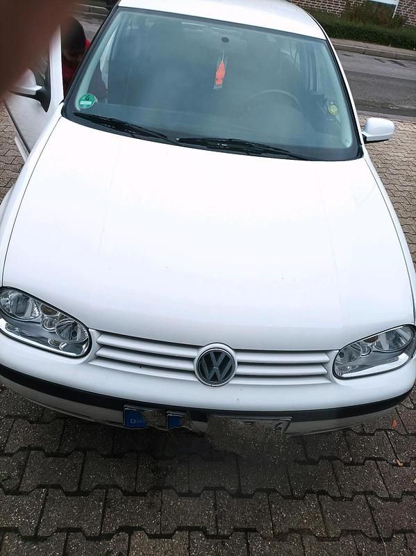 Weiß Gebraucht 1998 VW Golf IV Coupé | 1.450 € (Fairer Preis) - Bild 1/4
