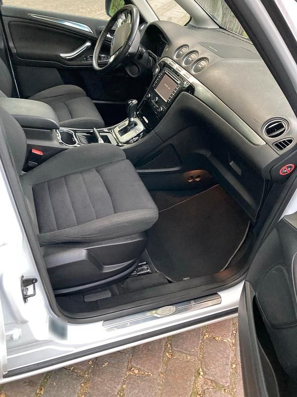 Gebraucht Ford S-MAX S 200 PS (147 kW) 2012 Weiß Van / Kleinbus