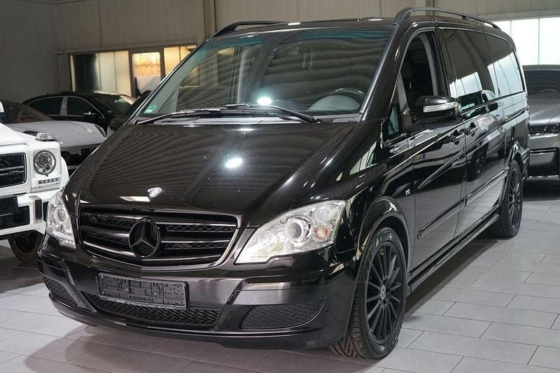 Obsidianschwarz Gebraucht 2013 Mercedes Viano Avantgarde Van / Kleinbus | 26.888 € - Bild 1/4