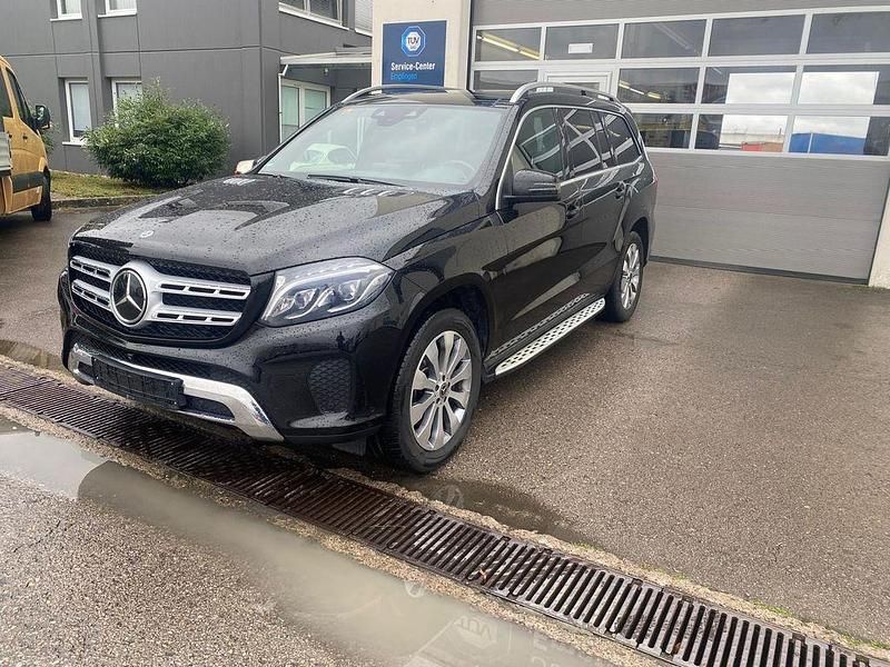 Schwarz Gebraucht 2017 Mercedes GLS350 SUV | 43.900 € (Fairer Preis) - Bild 1/4