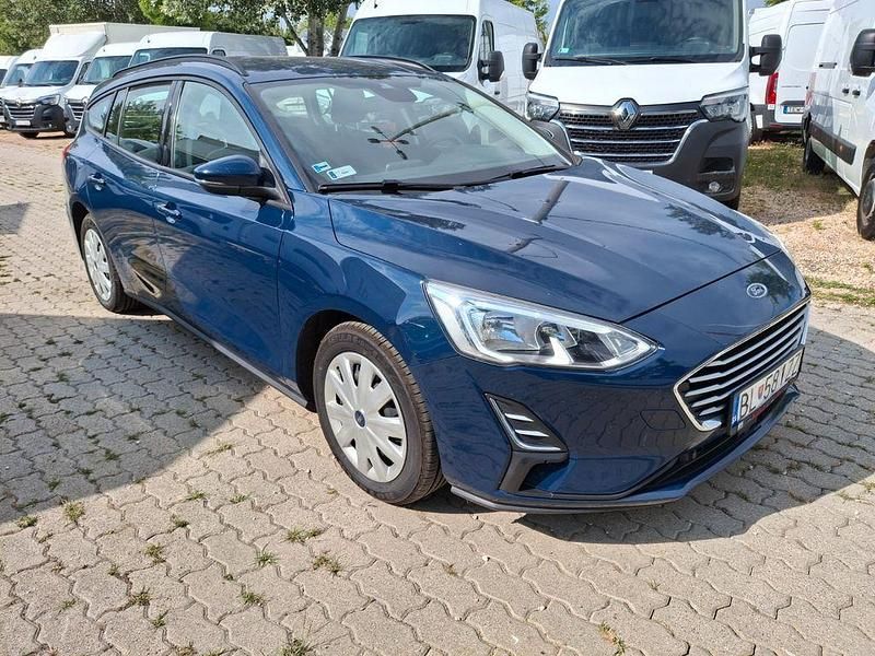 Blau Gebraucht 2020 Ford Focus Trend Limousine | 9.990 € (Fairer Preis) - Bild 1/4