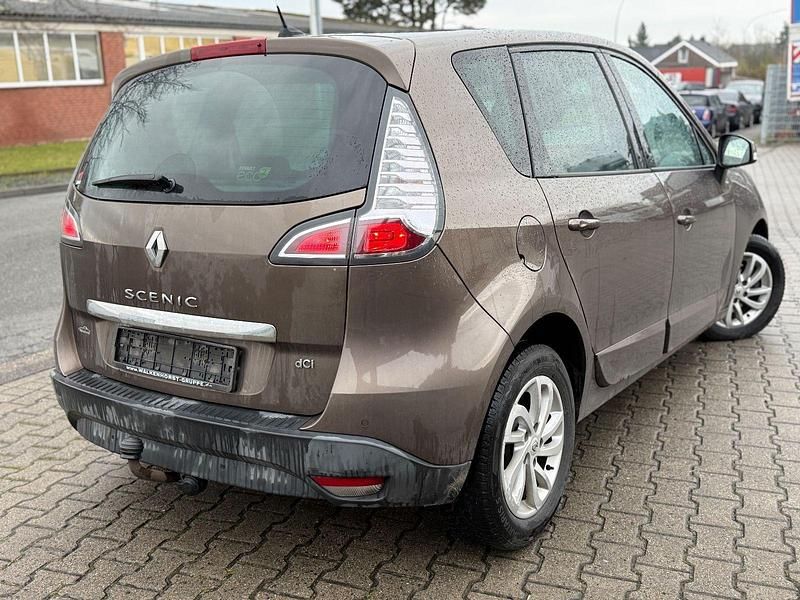 Gebraucht Renault Scénic III Dynamique 131 PS (96 kW) 2013 Braun Van / Kleinbus