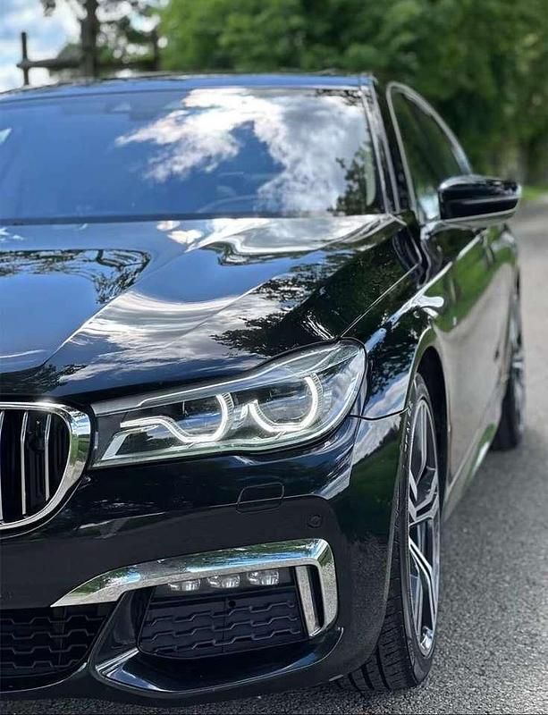 Gebraucht BMW 740 M Sport 320 PS (235 kW) 2017 Schwarz Limousine