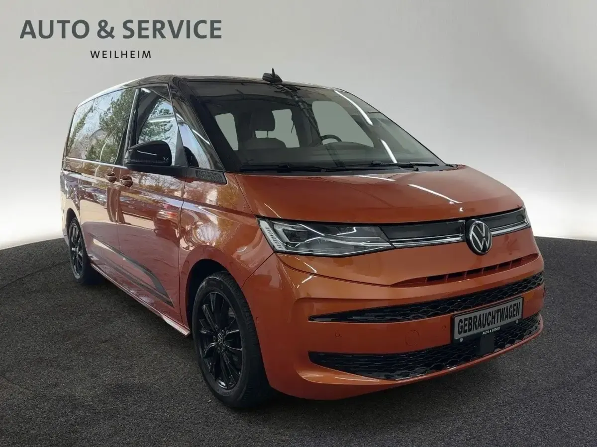 Gebraucht VW Multivan Edition 150 PS (110 kW) 2023 Orange Van / Kleinbus