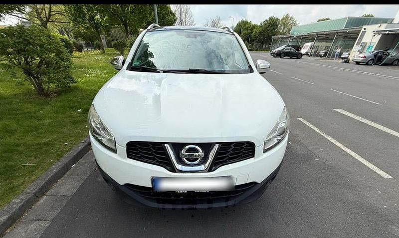 Weiß Gebraucht 2010 Nissan Qashqai SUV | 3.750 € (Superpreis) - Bild 1/4