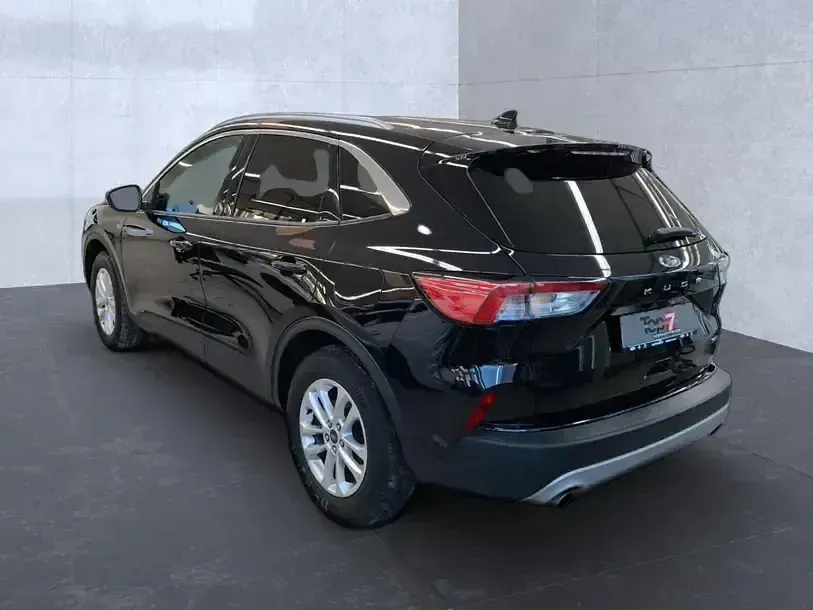 Gebraucht Ford Kuga Titanium 225 PS (165 kW) 2022 Schwarz SUV