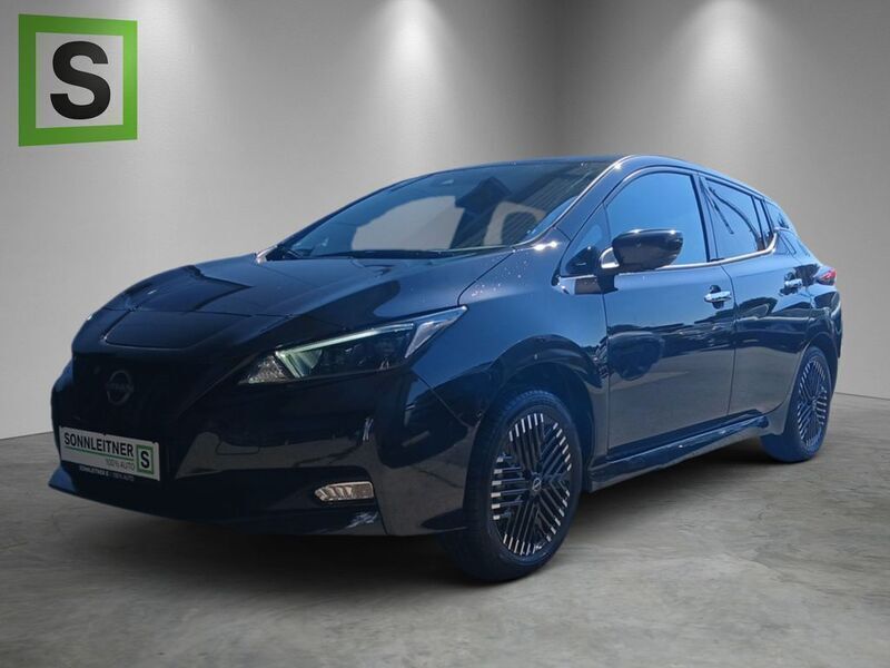 Schwarz Gebraucht 2023 Nissan Leaf Tekna Kleinwagen | 26.890 € - Bild 1/4