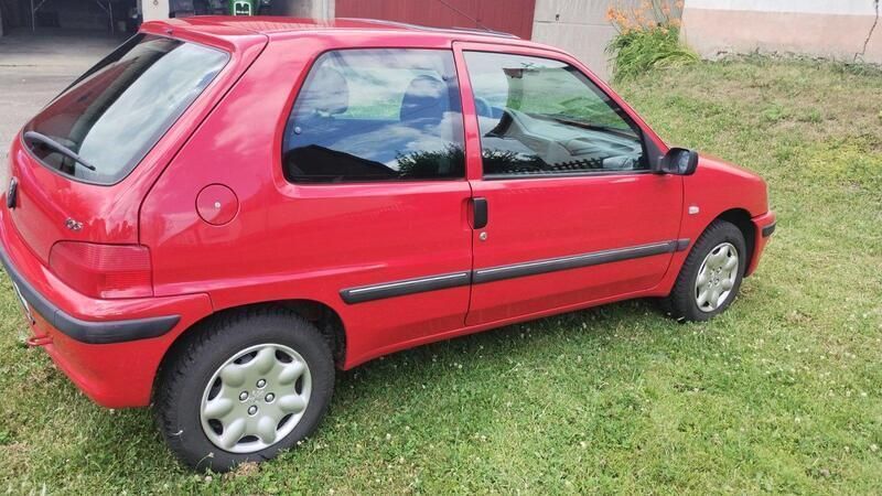 Rot Gebraucht 2002 Peugeot 106 Kleinwagen | 1.990 € - Bild 1/4