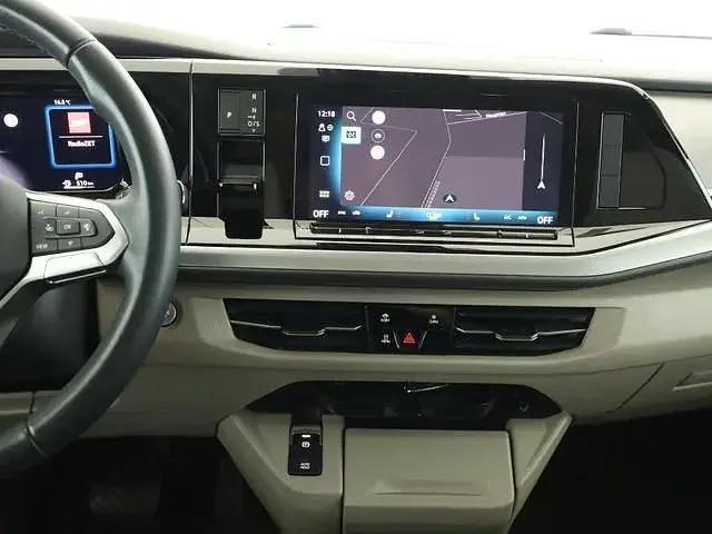 Second-hand VW Multivan Life 150 CP (110 kW) 2024 Andere Monovolum