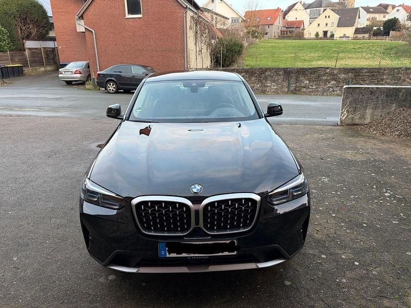 Schwarz Gebraucht 2024 BMW X4 Performance SUV | 48.299 € (Guter Preis) - Bild 1/4