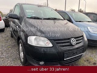 Gebraucht VW Fox Style 60 PS (44 kW) 2011 Schwarz Kleinwagen