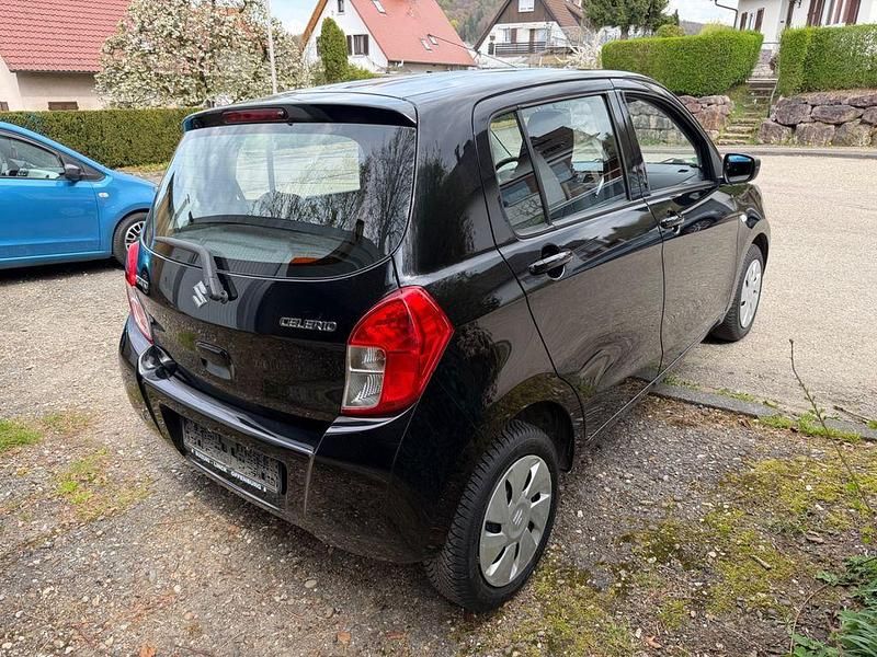 Gebraucht Suzuki Celerio 68 PS (50 kW) 2015 Schwarz Kleinwagen
