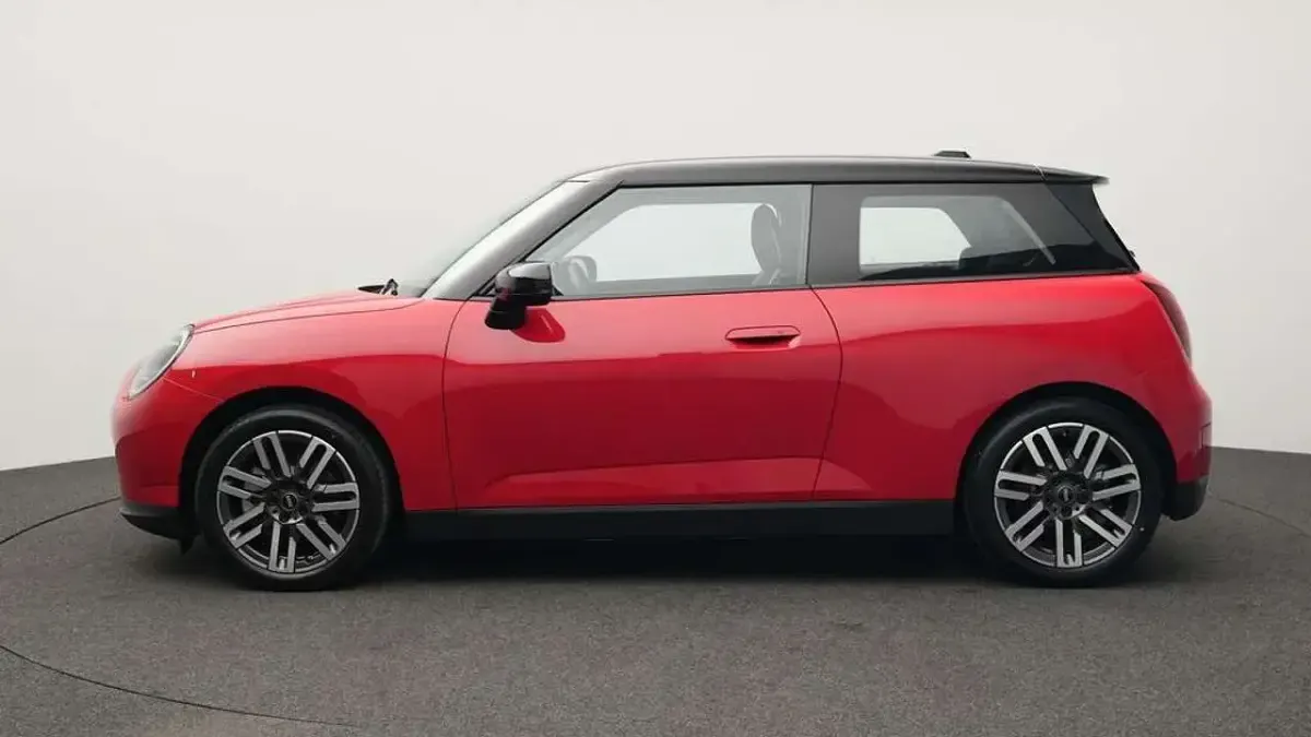 Gebraucht Mini Cooper Classic 135 kW (184 PS) 2025 Rot Kleinwagen