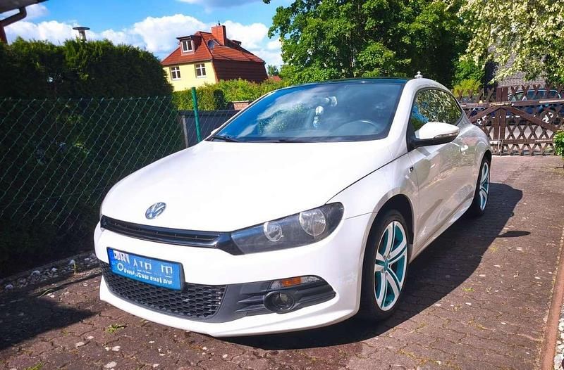 Weiß Gebraucht 2013 VW Scirocco Coupé | 7.400 € (Guter Preis) - Bild 1/4