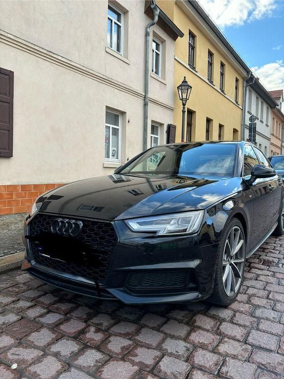 Schwarz Gebraucht 2017 Audi A4 Sport Limousine | 21.495 € (Fairer Preis) - Bild 1/4