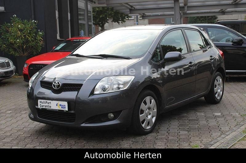 Grau Gebraucht 2008 Toyota Auris Sol Limousine | 5.890 € (Fairer Preis) - Bild 1/4