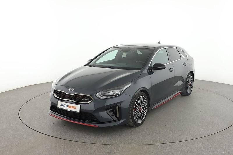 Grau Gebraucht 2020 Kia ProCeed Kleinwagen | 24.850 € (Fairer Preis) - Bild 1/3