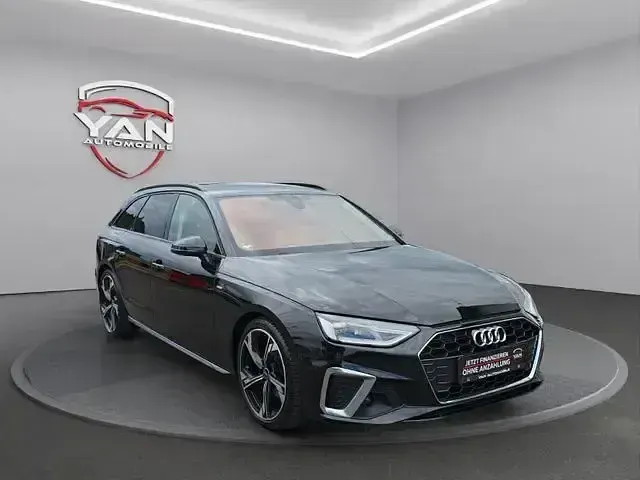 Gebraucht Audi A4 S-Line 163 PS (119 kW) 2023 Schwarz Kombi