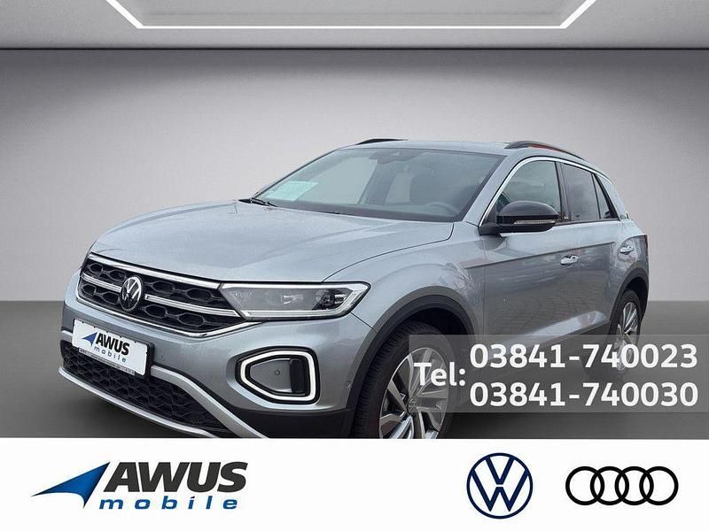 Silber / pyrit silber (metallic) Gebraucht 2024 VW T-Roc Move SUV | 31.990 € (Fairer Preis) - Bild 1/4