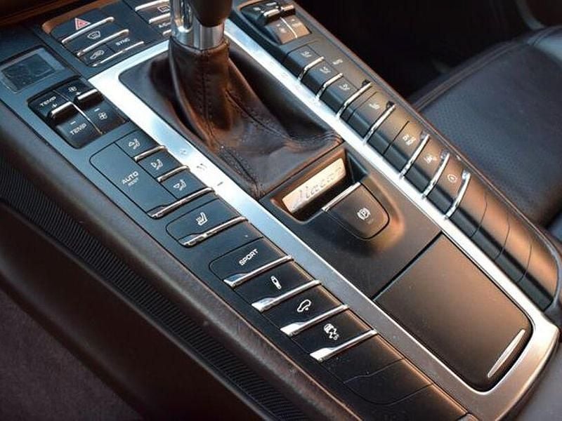 Gebraucht Porsche Macan 404 PS (297 kW) 2015 Andere SUV