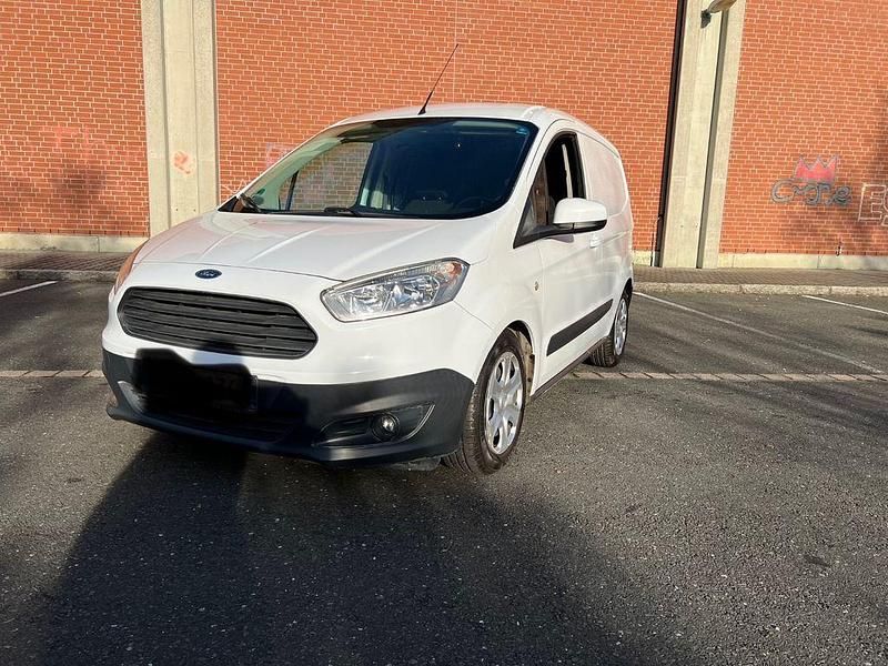 Weiß Gebraucht 2016 Ford Transit | 6.700 € (Superpreis) - Bild 1/4