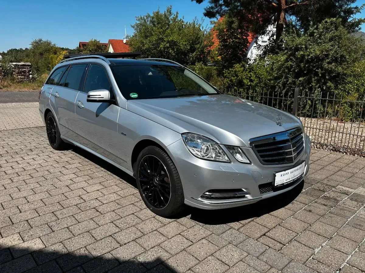 Gebraucht Mercedes E350 231 PS (169 kW) 2010 Silber Kombi
