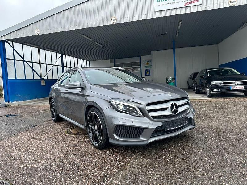 Gebraucht Mercedes GLA250 AMG line 211 PS (155 kW) 2014 Grau SUV