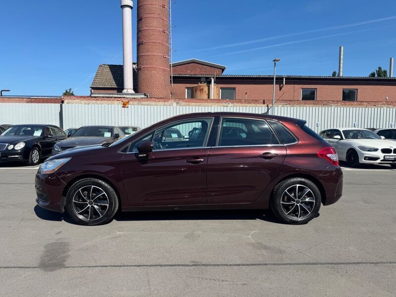 Gebraucht Citroën C4 Tendance 111 PS (81 kW) 2011 Rot Limousine