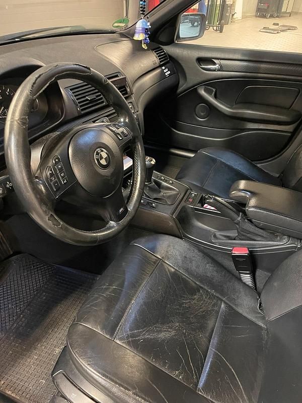 Gebraucht BMW 325 192 PS (141 kW) 2002 Schwarz Limousine