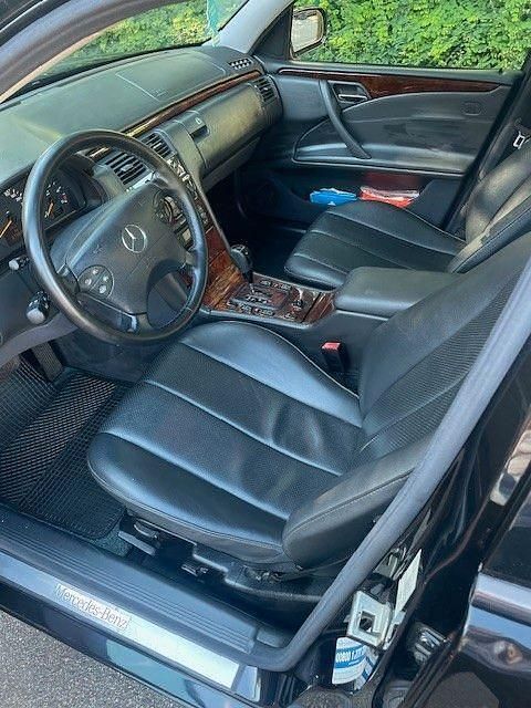 Gebraucht Mercedes E220 Elegance 150 PS (110 kW) 2002 Schwarz Kombi