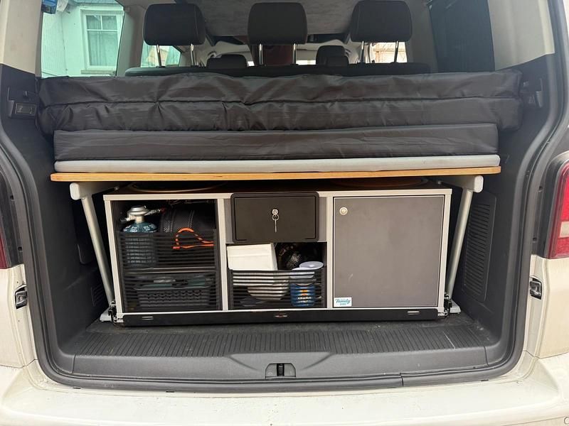 Usata VW Multivan 140 CV (102 kW) 2015 Bianco Monovolume