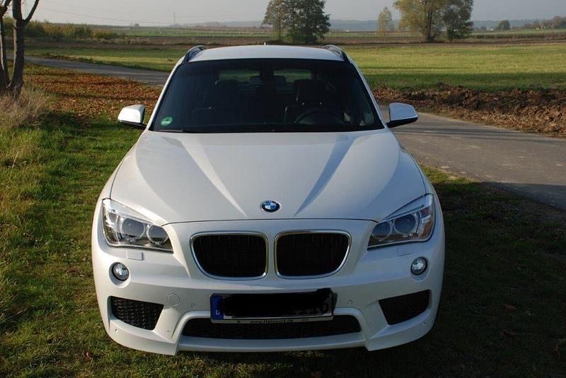 Weiß Gebraucht 2012 BMW X1 Performance SUV | 11.300 € (Fairer Preis) - Bild 1/4