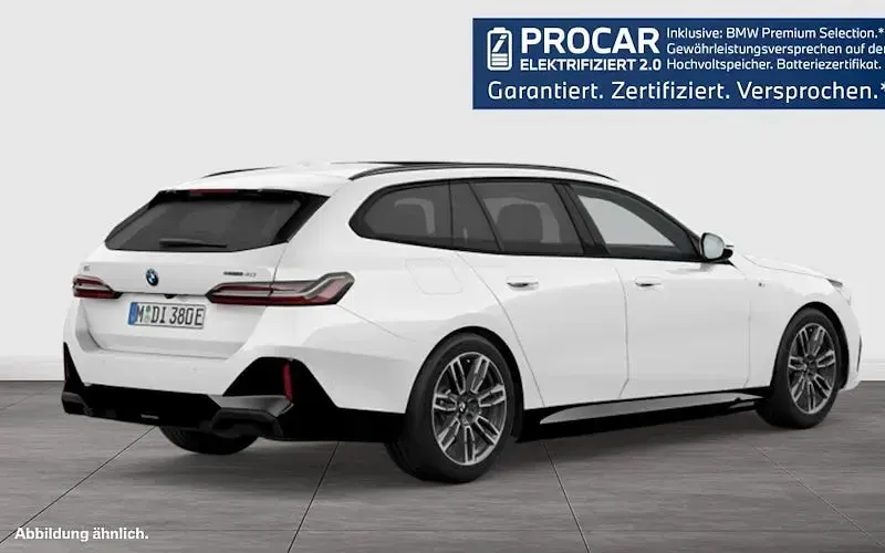 Gebraucht BMW i5 M Sport 250 kW (340 PS) 2025 Weiß Kombi
