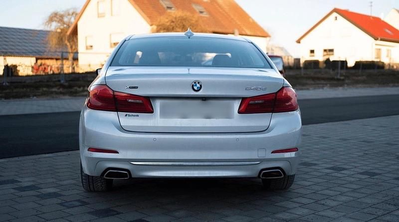 Gebraucht BMW 540 Luxury Line 320 PS (235 kW) 2018 Silber Limousine