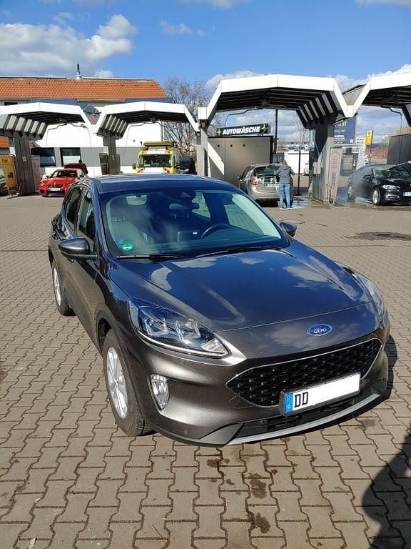 Gebraucht Ford Kuga Cool & Connect 120 PS (88 kW) 2021 Grau SUV