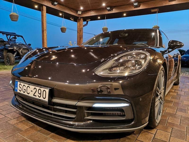 Schwarz Gebraucht 2020 Porsche Panamera 4S Limousine | 73.827 € (Etwas zu teuer) - Bild 1/4
