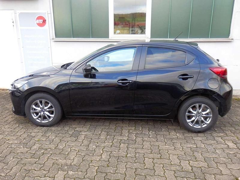 Gebraucht Mazda 2 75 PS (55 kW) 2022 Jet black Limousine