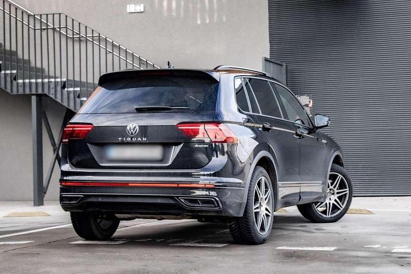 Gebraucht VW Tiguan R-line 245 PS (180 kW) 2022 Schwarz SUV